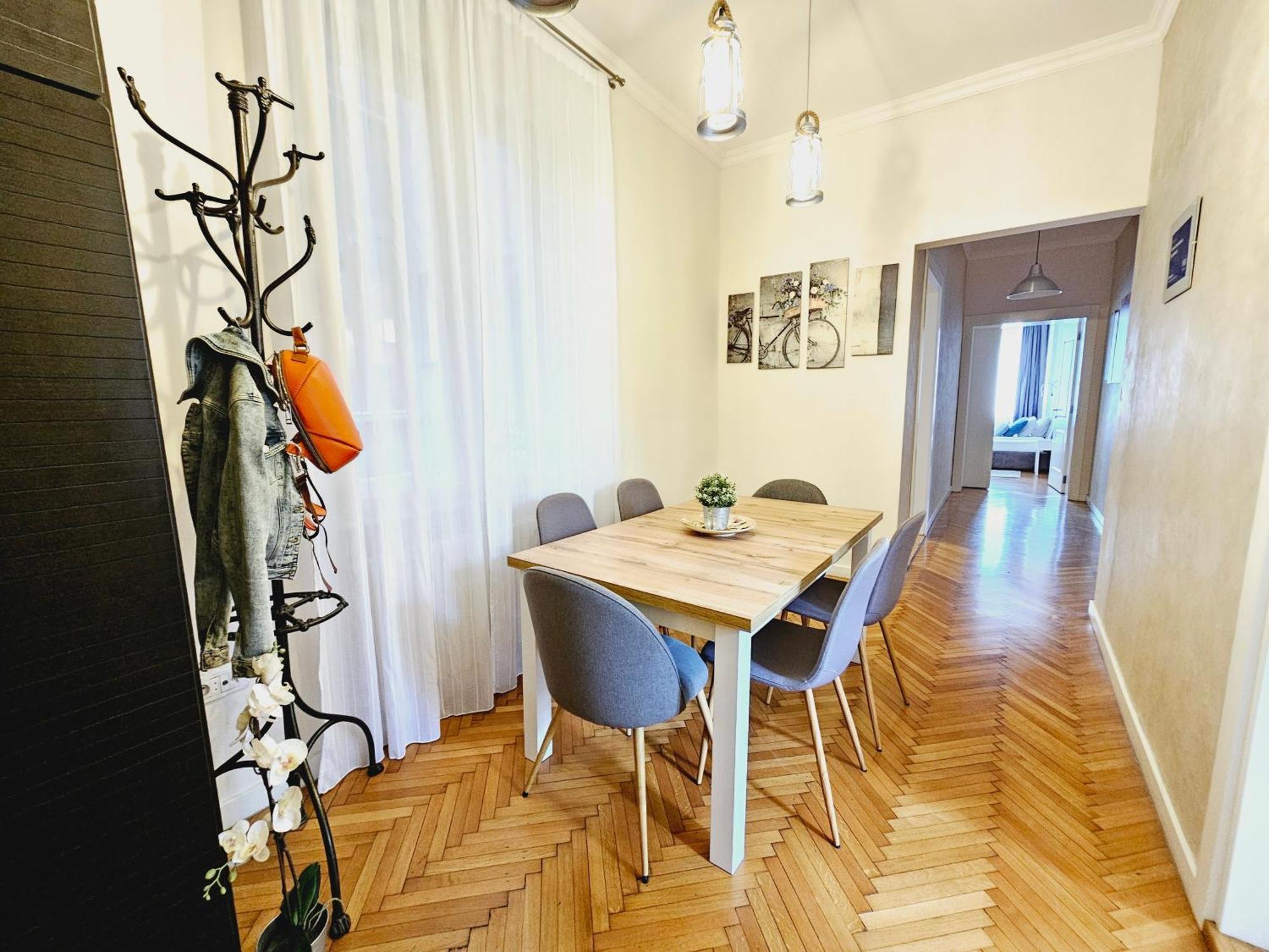Apartment Urban Downtown